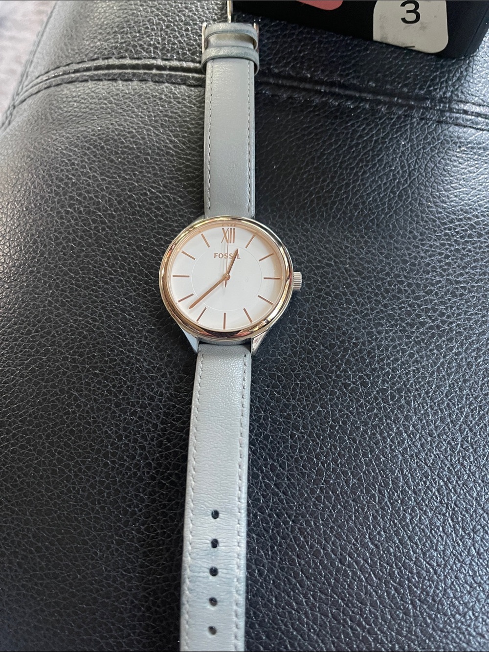 Fossil Women's Light gray Leather Strap Watch with Rose Gold Case